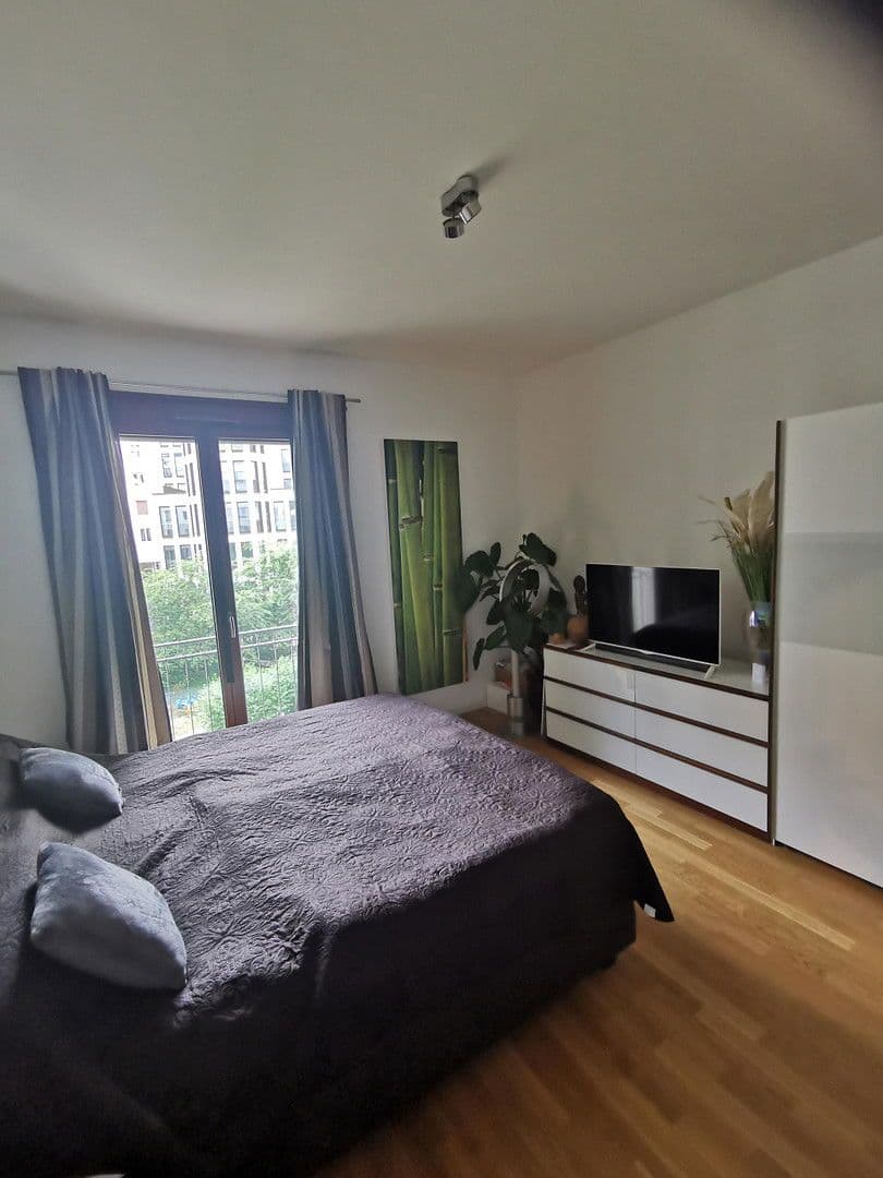 Pronájem bytu 3+1 80 m², Kommandantenstr. 72, Berlin, Berlín Pronájem bytu 3+1 80 m², Kommandantenstr. 72, Berlin, Berlín