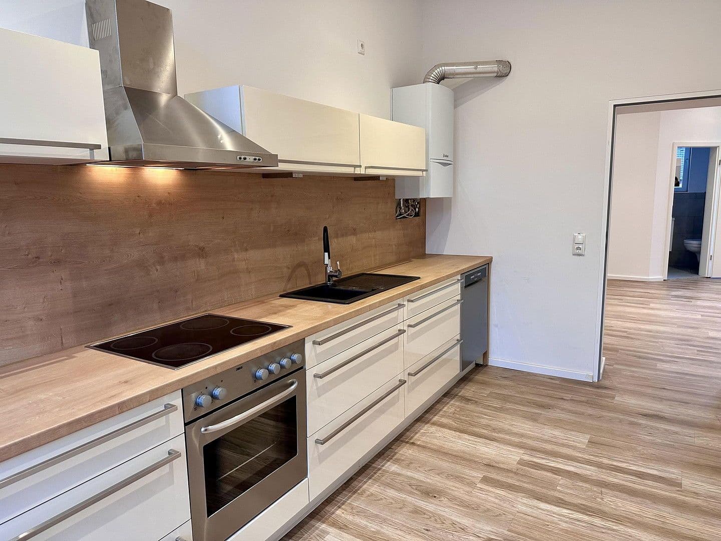 Prodej bytu 2+1 53 m², Cáchy, Severní Porýní-Vestfálsko Prodej bytu 2+1 53 m², Cáchy, Severní Porýní-Vestfálsko