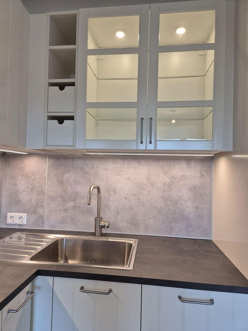 Pronájem bytu 3+1 70 m², Schwechat, Dolní Rakousko Pronájem bytu 3+1 70 m², Schwechat, Dolní Rakousko