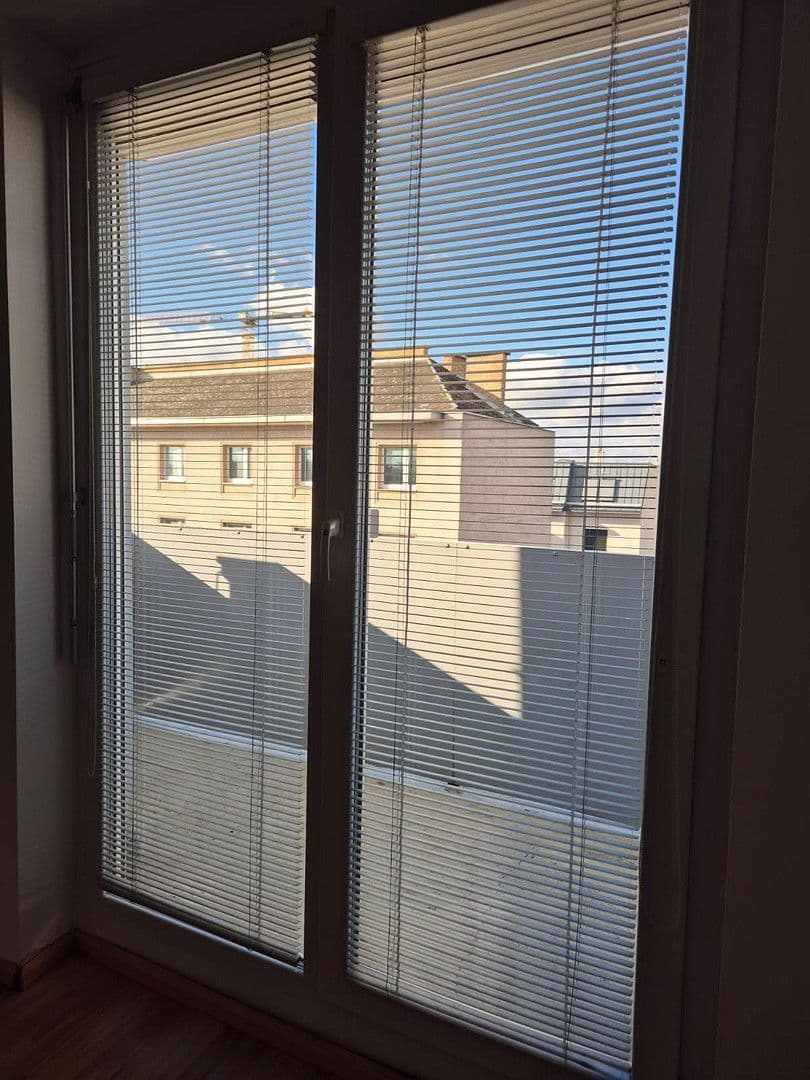 Pronájem bytu 3+1 70 m², Schwechat, Dolní Rakousko Pronájem bytu 3+1 70 m², Schwechat, Dolní Rakousko