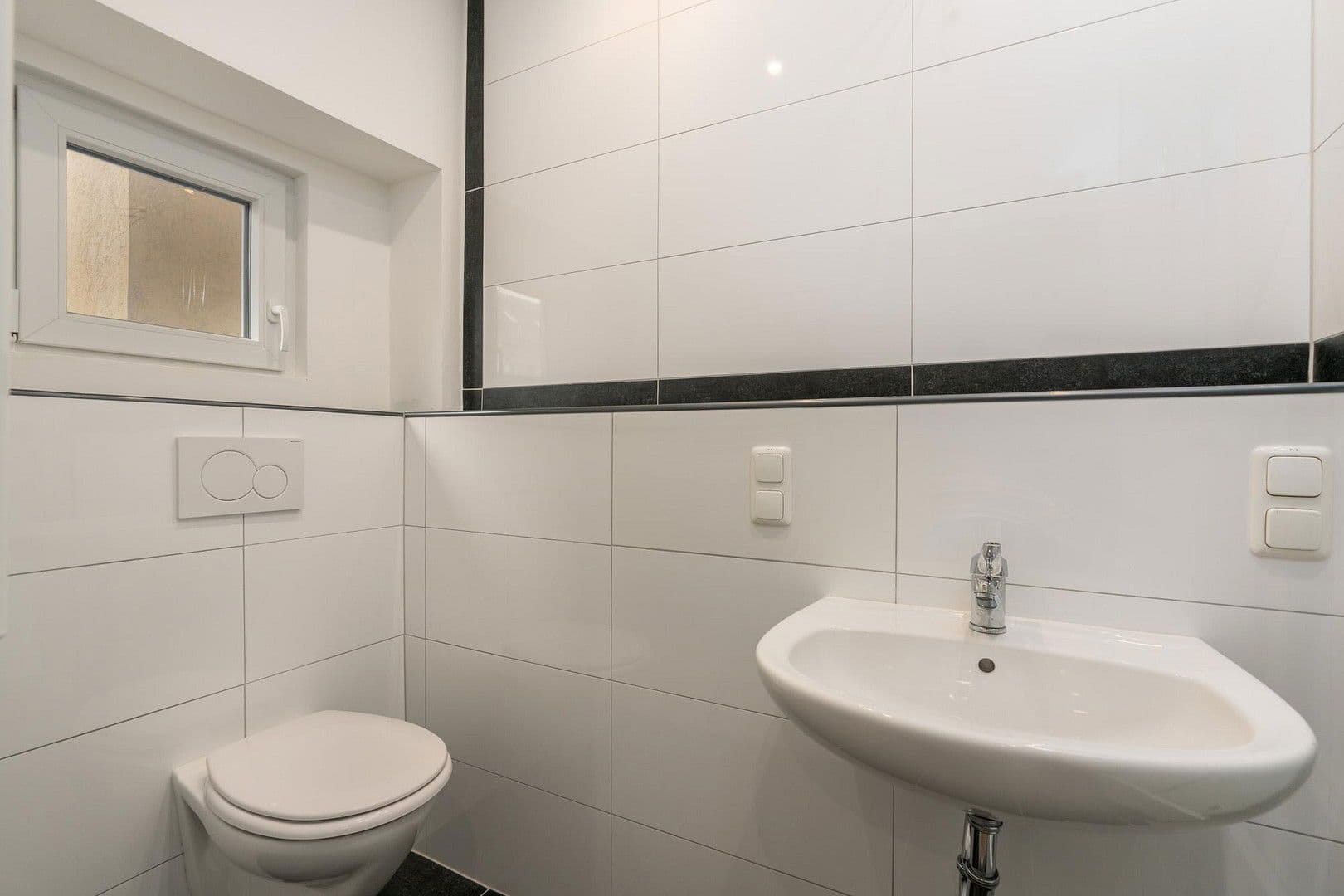 Pronájem bytu 3+1 65 m², Agathofstraße 32, Kassel, Hessen Pronájem bytu 3+1 65 m², Agathofstraße 32, Kassel, Hessen