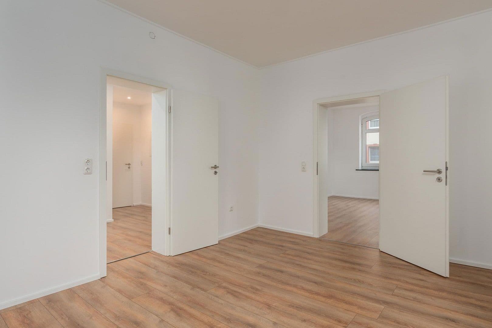 Pronájem bytu 3+1 65 m², Agathofstraße 32, Kassel, Hessen Pronájem bytu 3+1 65 m², Agathofstraße 32, Kassel, Hessen