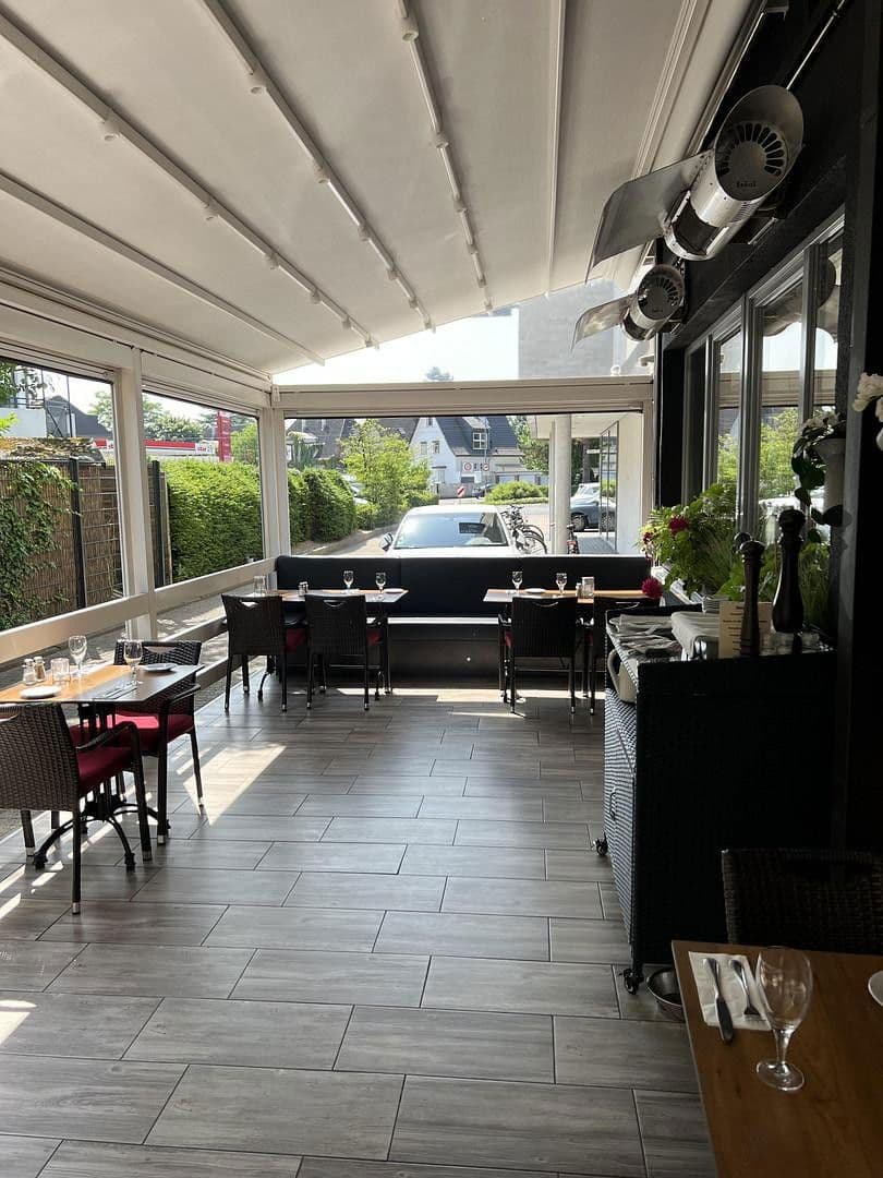 Pronájem nebytového prostoru 300 m², Uerdingerstr 552a, Krefeld-Bockum, Severní Porýní-Vestfálsko Pronájem nebytového prostoru 300 m², Uerdingerstr 552a, Krefeld-Bockum, Severní Porýní-Vestfálsko