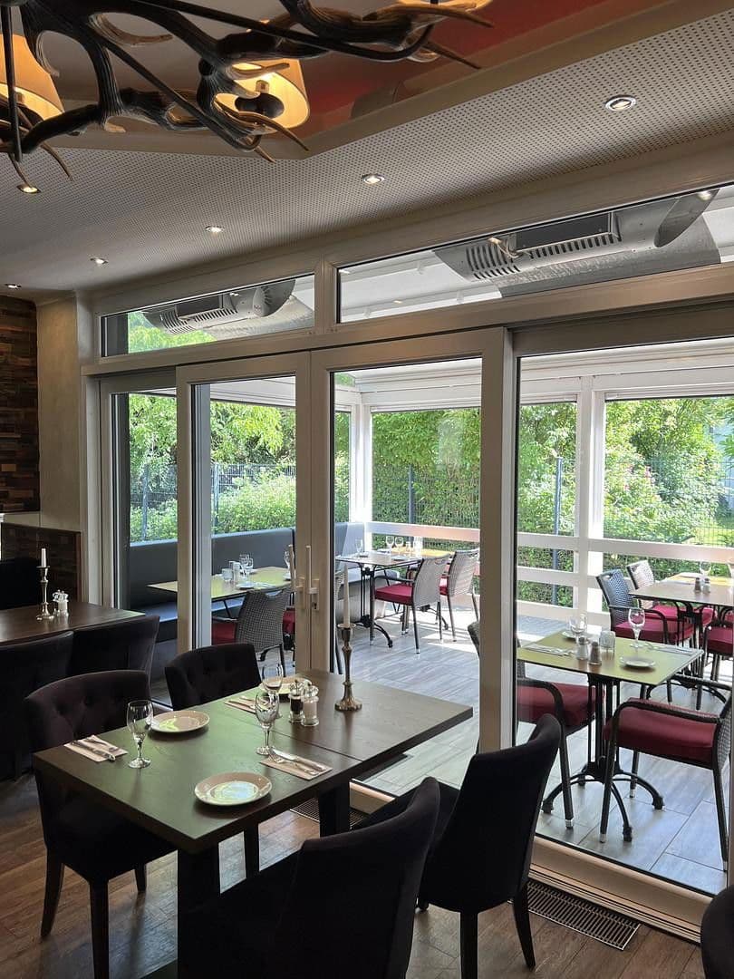 Pronájem nebytového prostoru 300 m², Uerdingerstr 552a, Krefeld-Bockum, Severní Porýní-Vestfálsko Pronájem nebytového prostoru 300 m², Uerdingerstr 552a, Krefeld-Bockum, Severní Porýní-Vestfálsko