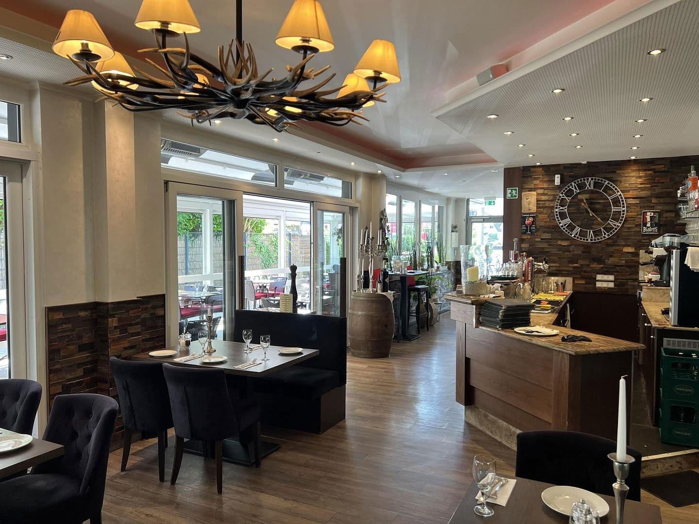 Pronájem nebytového prostoru 300 m², Uerdingerstr 552a, Krefeld-Bockum, Severní Porýní-Vestfálsko Pronájem nebytového prostoru 300 m², Uerdingerstr 552a, Krefeld-Bockum, Severní Porýní-Vestfálsko