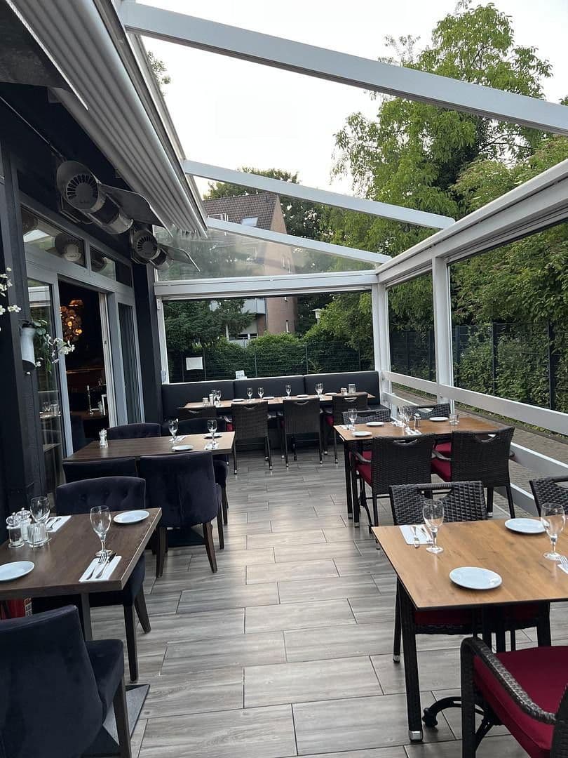 Pronájem nebytového prostoru 300 m², Uerdingerstr 552a, Krefeld-Bockum, Severní Porýní-Vestfálsko Pronájem nebytového prostoru 300 m², Uerdingerstr 552a, Krefeld-Bockum, Severní Porýní-Vestfálsko