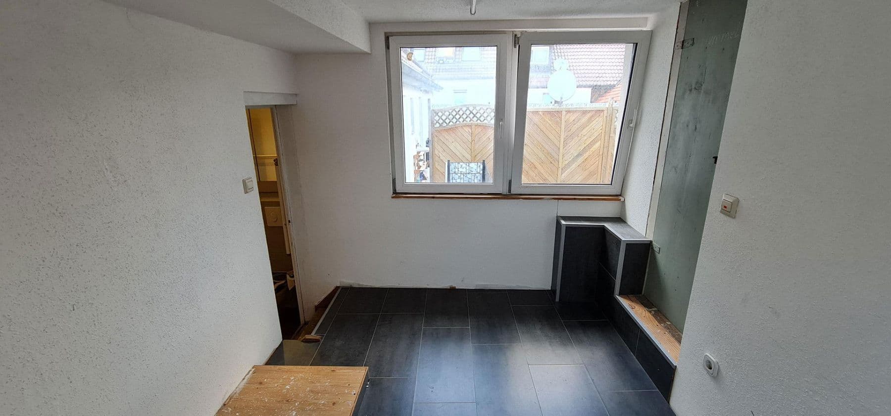 Pronájem bytu 2+1 75 m², Raiffeisenstraße 32, Schwaigern, Bádensko-Württembersko Pronájem bytu 2+1 75 m², Raiffeisenstraße 32, Schwaigern, Bádensko-Württembersko