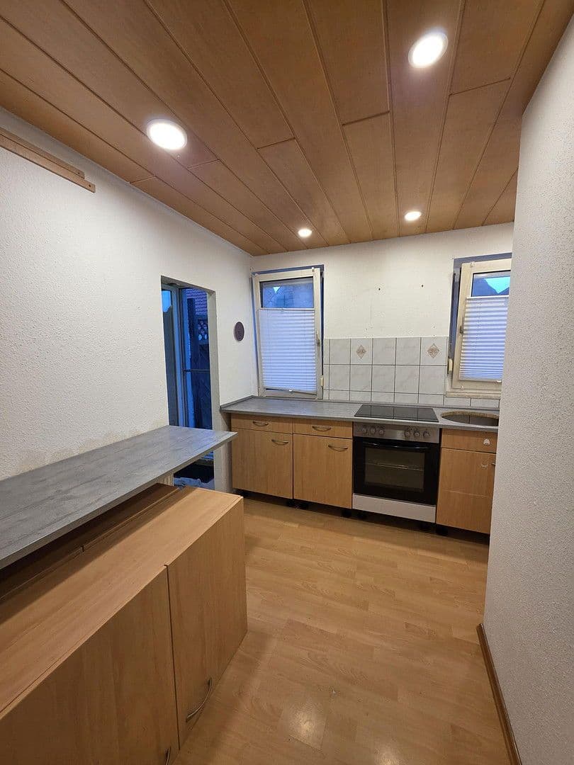 Pronájem bytu 2+1 75 m², Raiffeisenstraße 32, Schwaigern, Bádensko-Württembersko Pronájem bytu 2+1 75 m², Raiffeisenstraße 32, Schwaigern, Bádensko-Württembersko