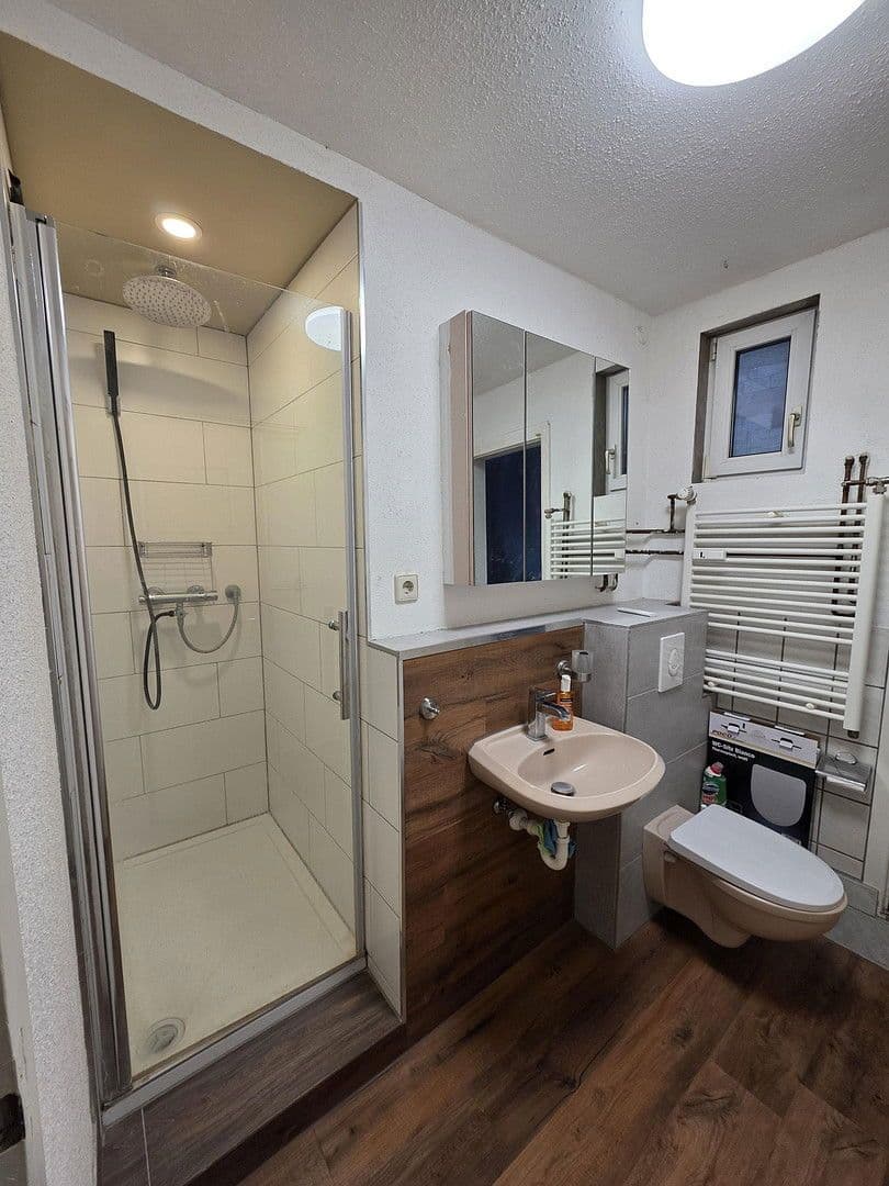 Pronájem bytu 2+1 75 m², Raiffeisenstraße 32, Schwaigern, Bádensko-Württembersko Pronájem bytu 2+1 75 m², Raiffeisenstraße 32, Schwaigern, Bádensko-Württembersko