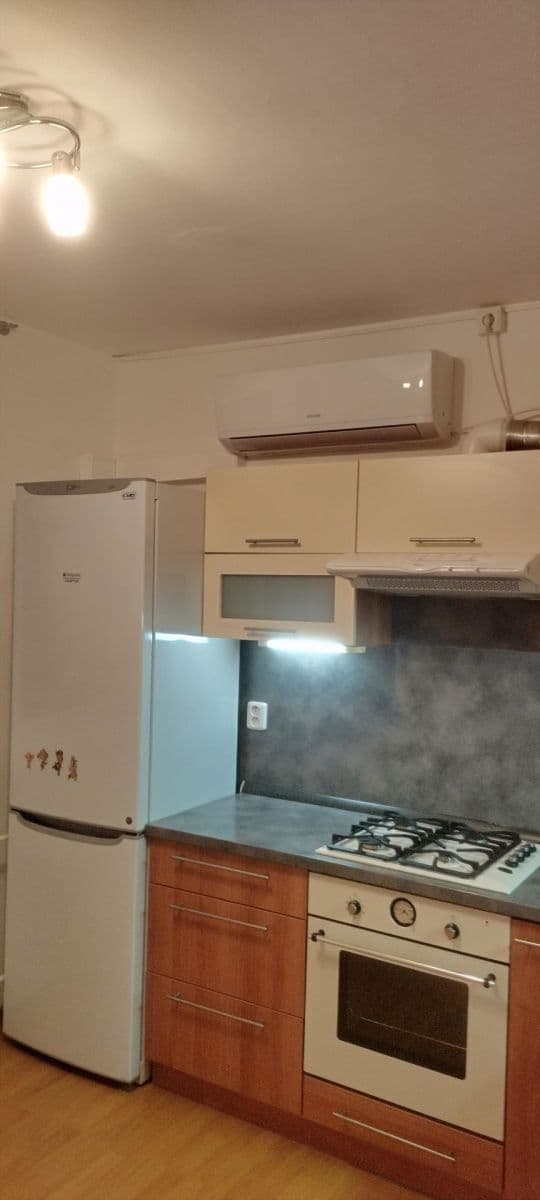 Pronájem bytu 2+1 56 m², Záhřebská, Brno, Jihomoravský kraj Pronájem bytu 2+1 56 m², Záhřebská, Brno, Jihomoravský kraj