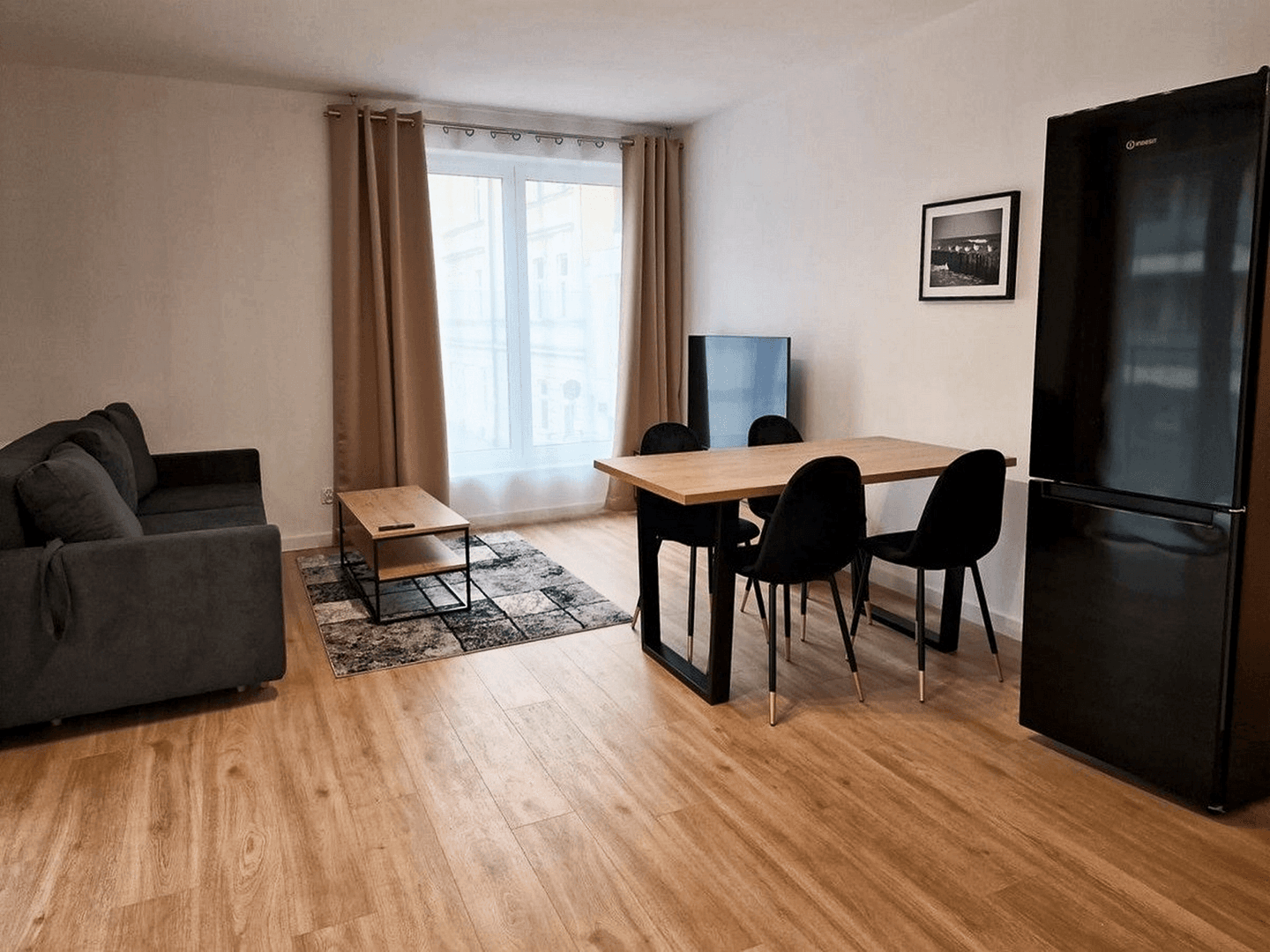 Pronájem bytu 2+1 54 m², Pforzheim, Bádensko-Württembersko Pronájem bytu 2+1 54 m², Pforzheim, Bádensko-Württembersko