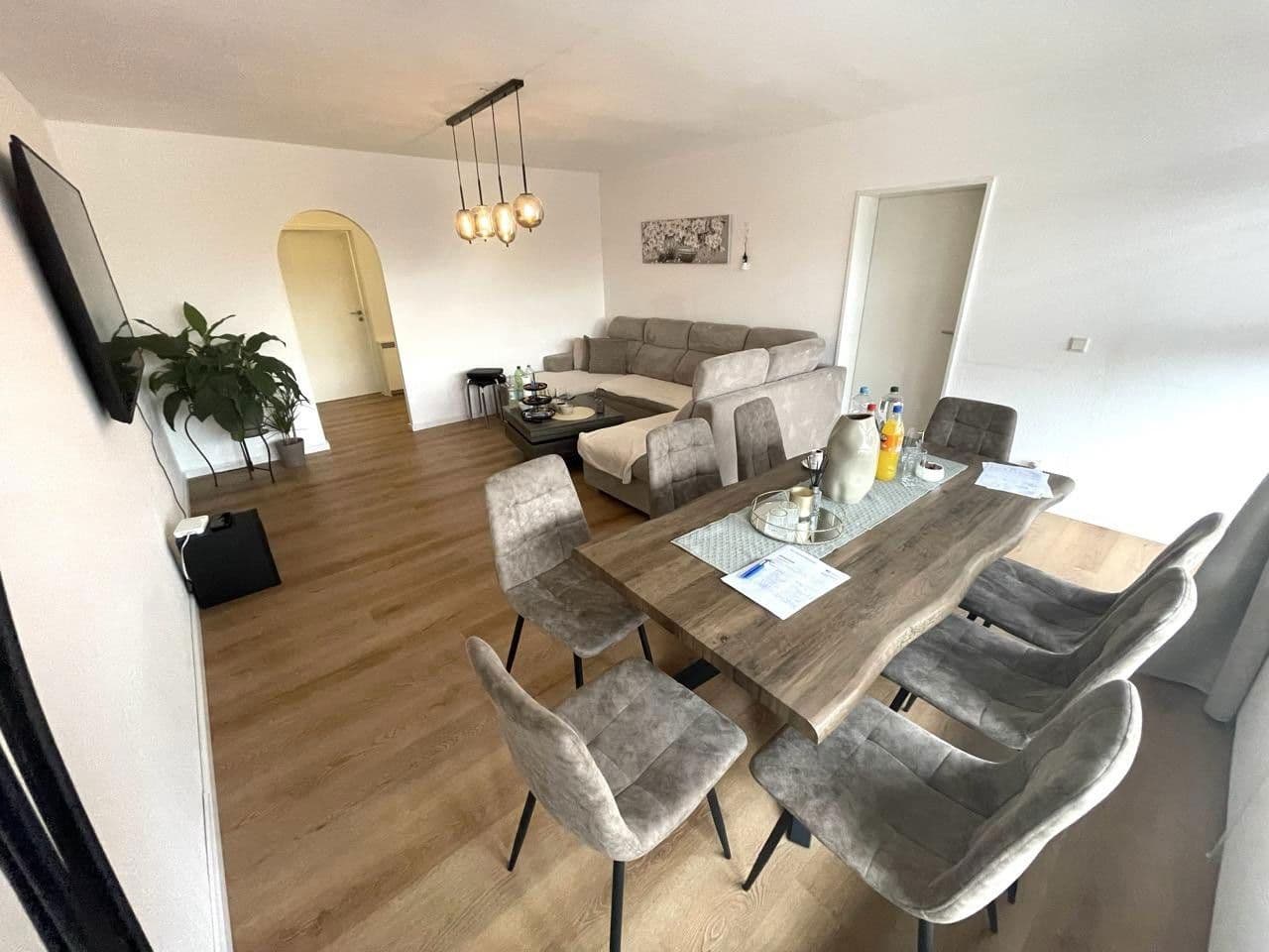 Prodej bytu 4+1 100 m², Erich-Ollenhauer-Straße, Düsseldorf, Severní Porýní-Vestfálsko Prodej bytu 4+1 100 m², Erich-Ollenhauer-Straße, Düsseldorf, Severní Porýní-Vestfálsko