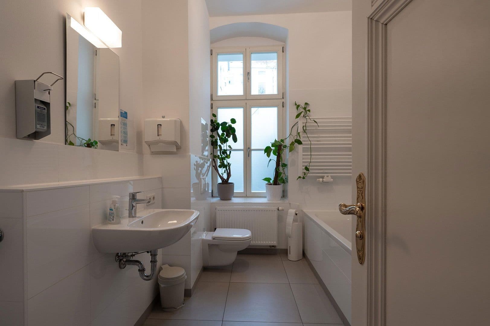 Prodej kanceláře 137 m², Erich-Weinert-Str. 5, Berlin, Berlín Prodej kanceláře 137 m², Erich-Weinert-Str. 5, Berlin, Berlín