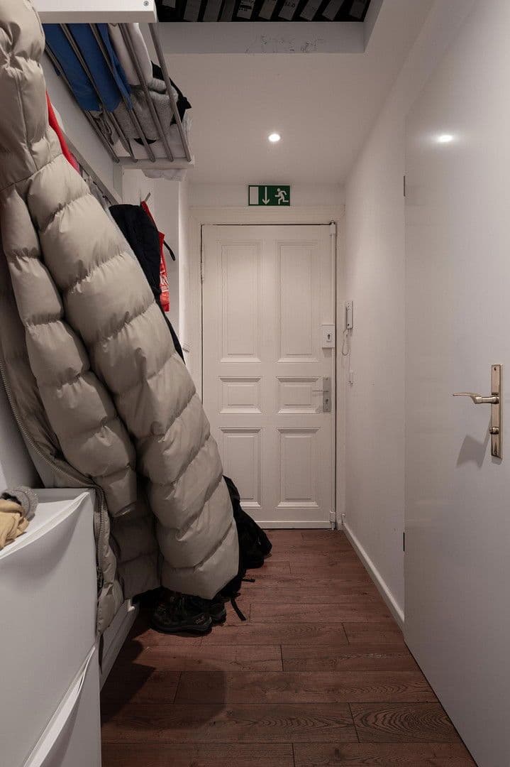 Prodej kanceláře 137 m², Erich-Weinert-Str. 5, Berlin, Berlín Prodej kanceláře 137 m², Erich-Weinert-Str. 5, Berlin, Berlín