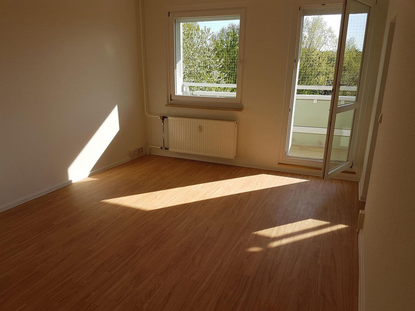 Prodej bytu 3+1 64 m², Otto - Dix - Ring 38, Dresden, Sasko Prodej bytu 3+1 64 m², Otto - Dix - Ring 38, Dresden, Sasko