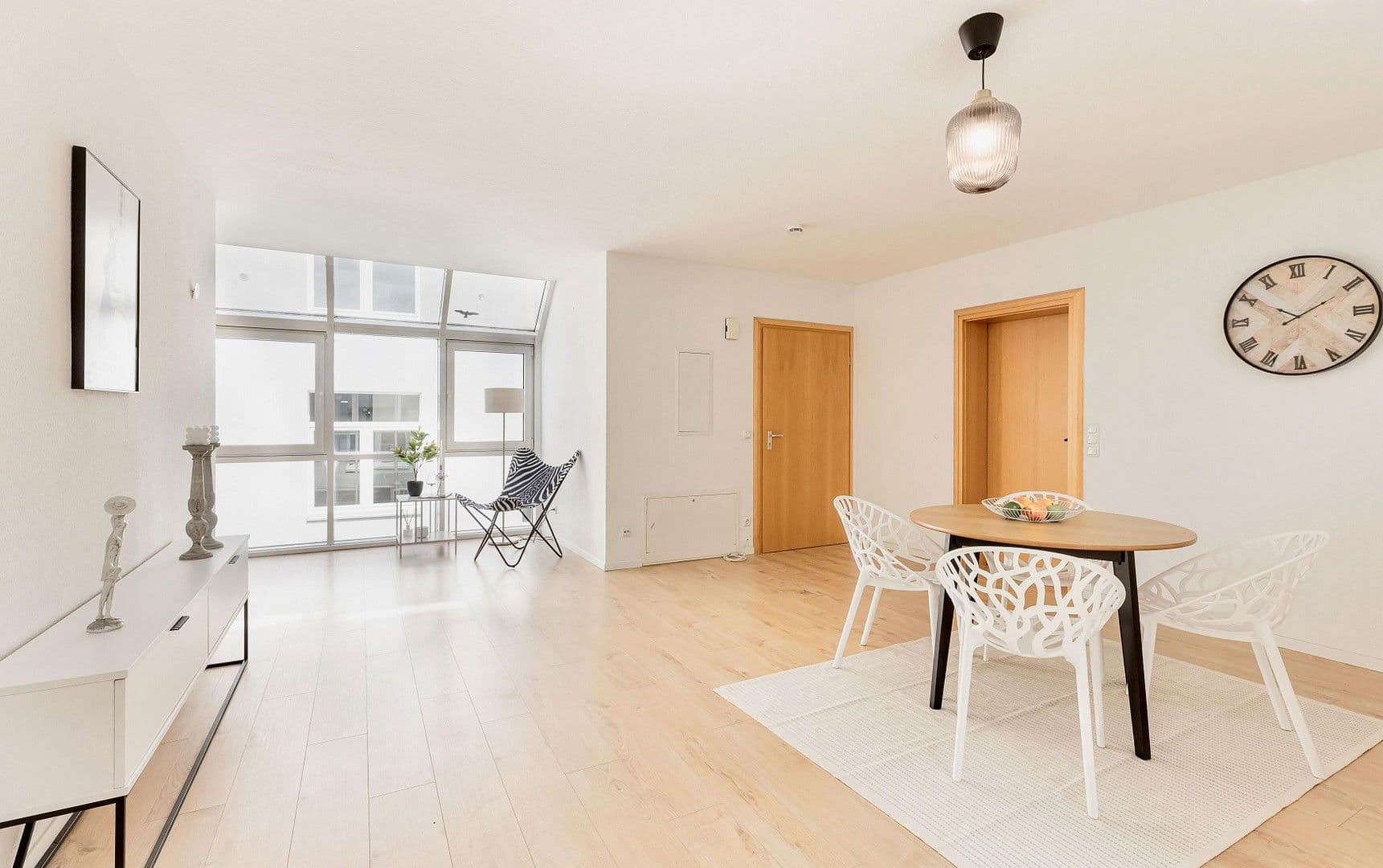 Prodej bytu 4+1 140 m², Offenbach, Hessen Prodej bytu 4+1 140 m², Offenbach, Hessen