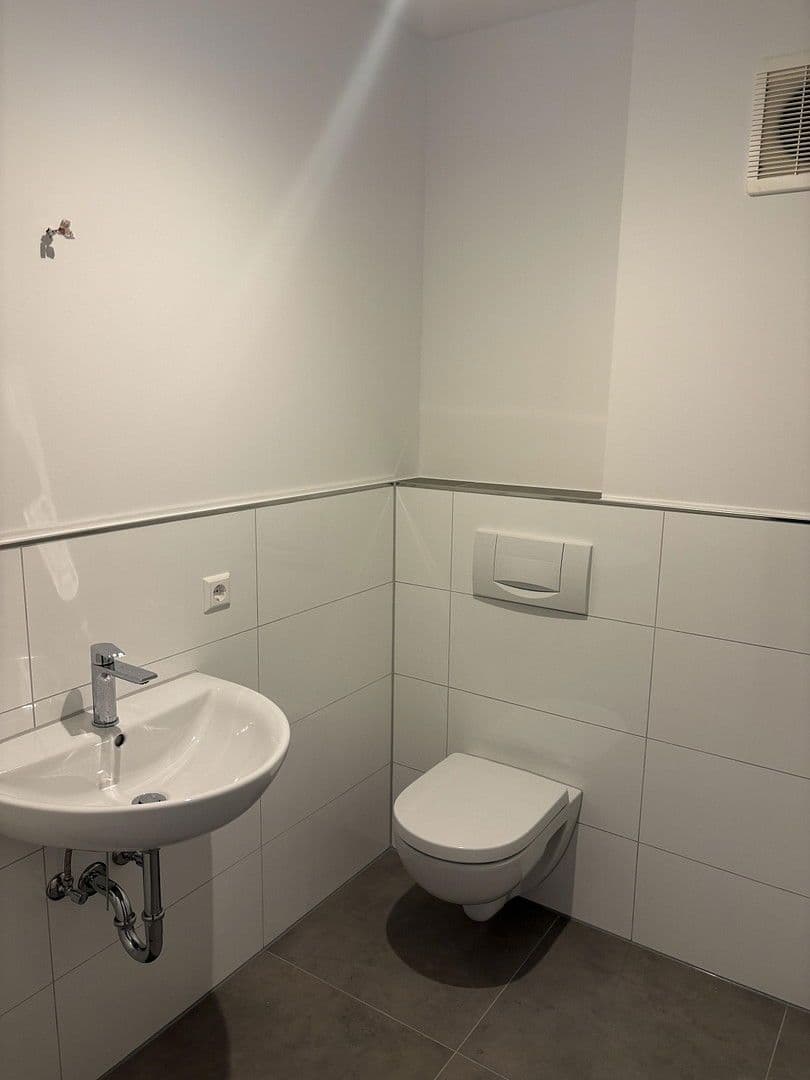 Pronájem bytu 3+1 88 m², Hauptstraße 32, Leimen, Bádensko-Württembersko Pronájem bytu 3+1 88 m², Hauptstraße 32, Leimen, Bádensko-Württembersko