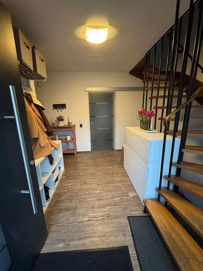 Prodej domu 114 m², pozemek 519 m², Overath, Severní Porýní-Vestfálsko Prodej domu 114 m², pozemek 519 m², Overath, Severní Porýní-Vestfálsko