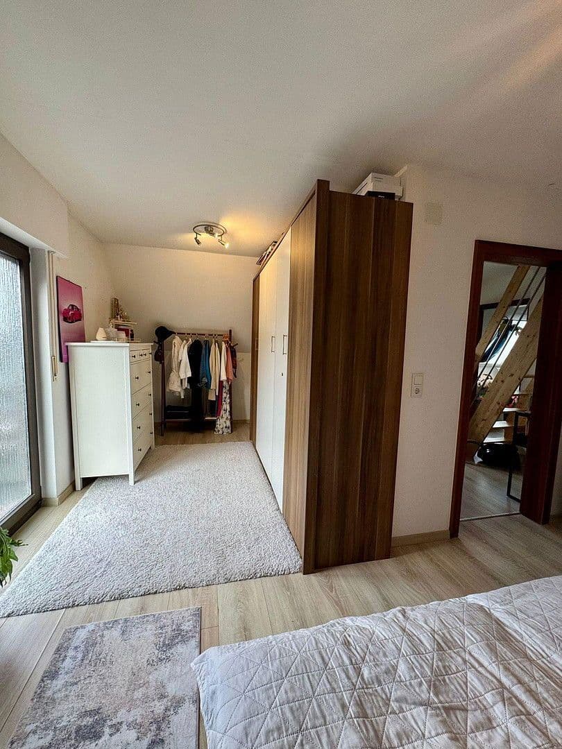 Prodej domu 114 m², pozemek 519 m², Overath, Severní Porýní-Vestfálsko Prodej domu 114 m², pozemek 519 m², Overath, Severní Porýní-Vestfálsko