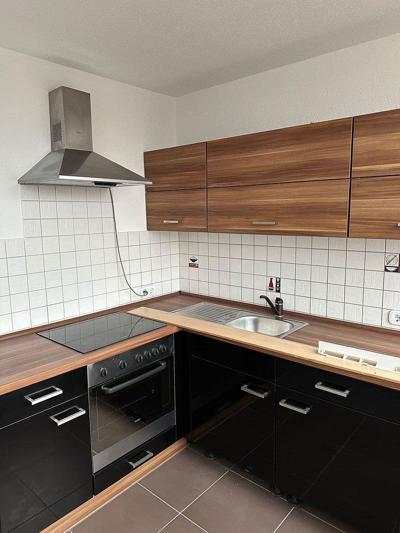 Pronájem bytu 2+1 59 m², Mathildenstr. 14, Offenbach, Hessen Pronájem bytu 2+1 59 m², Mathildenstr. 14, Offenbach, Hessen