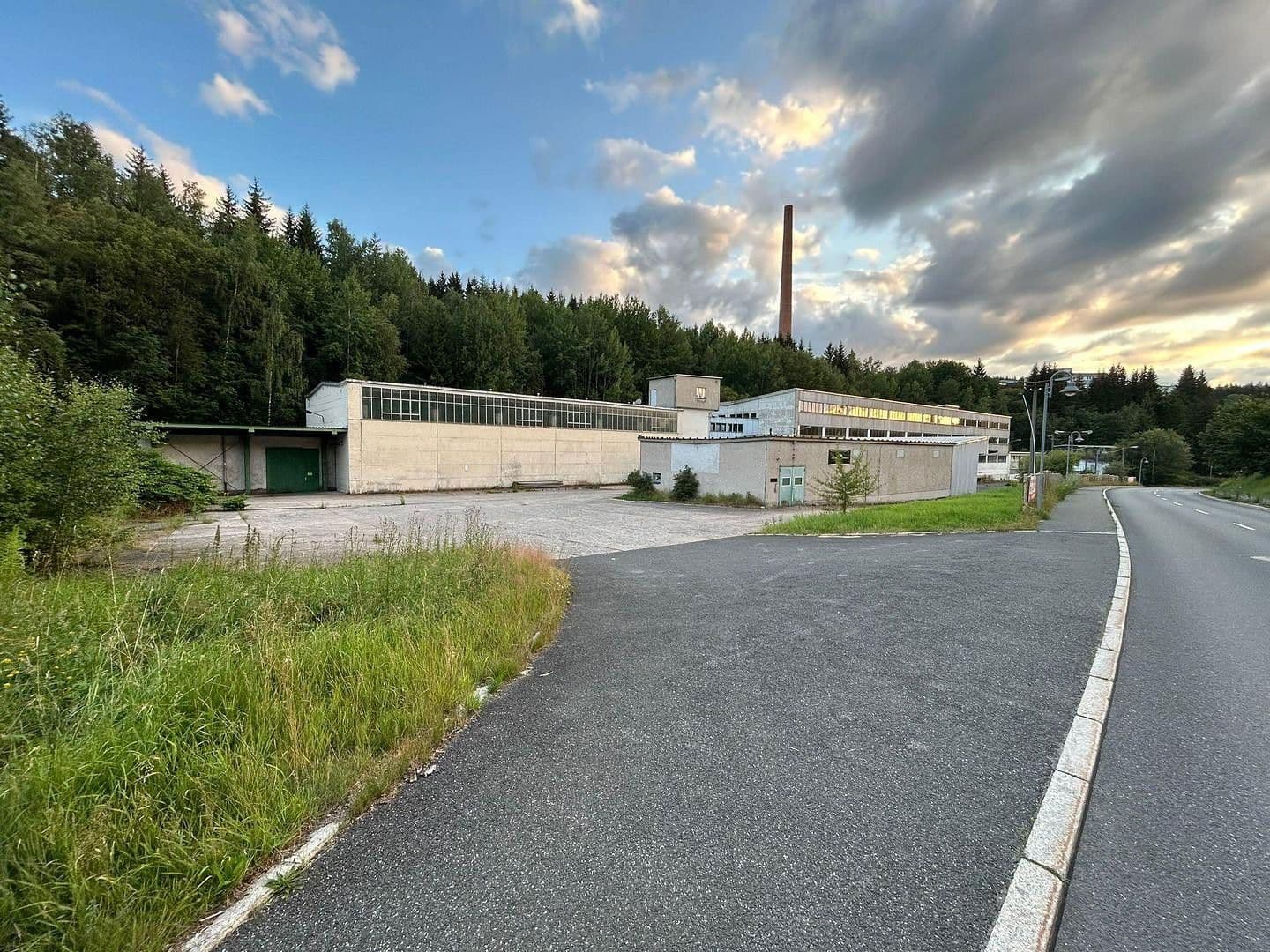 Prodej nebytového prostoru 16.838 m², Klingenthaler Hauptstraße 23e, Muldenhammer, Sasko Prodej nebytového prostoru 16.838 m², Klingenthaler Hauptstraße 23e, Muldenhammer, Sasko