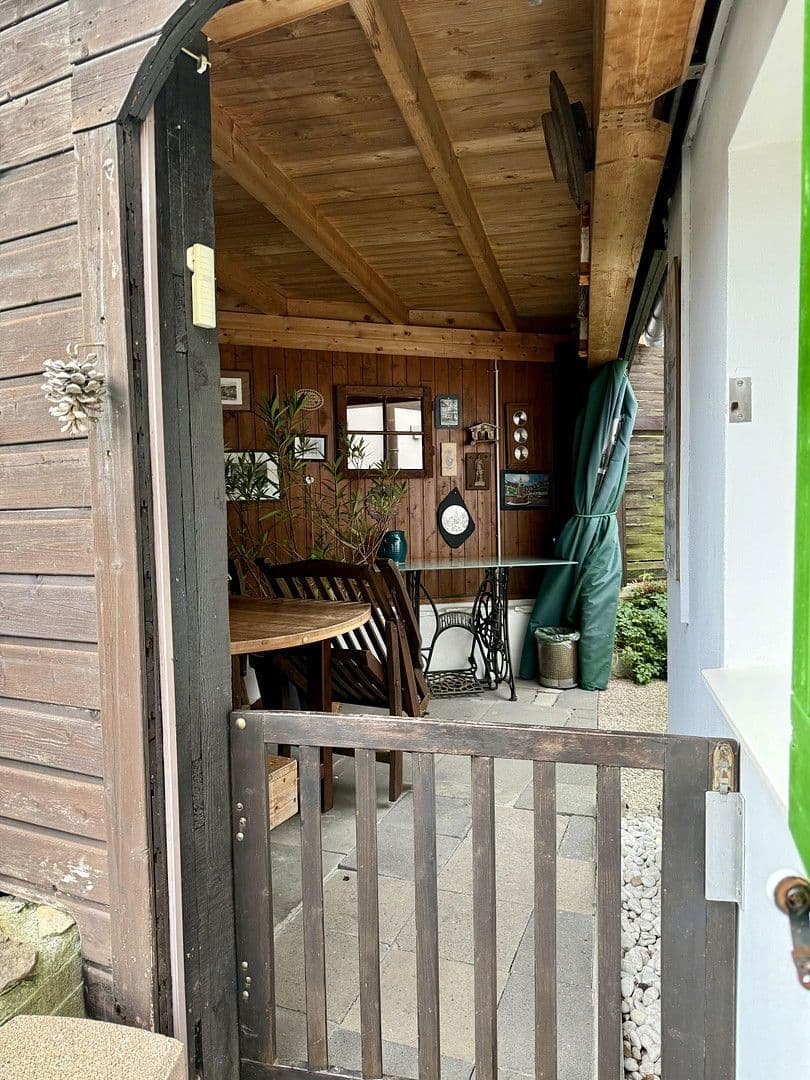 Prodej domu 57 m², pozemek 441 m², Solingen, Severní Porýní-Vestfálsko Prodej domu 57 m², pozemek 441 m², Solingen, Severní Porýní-Vestfálsko