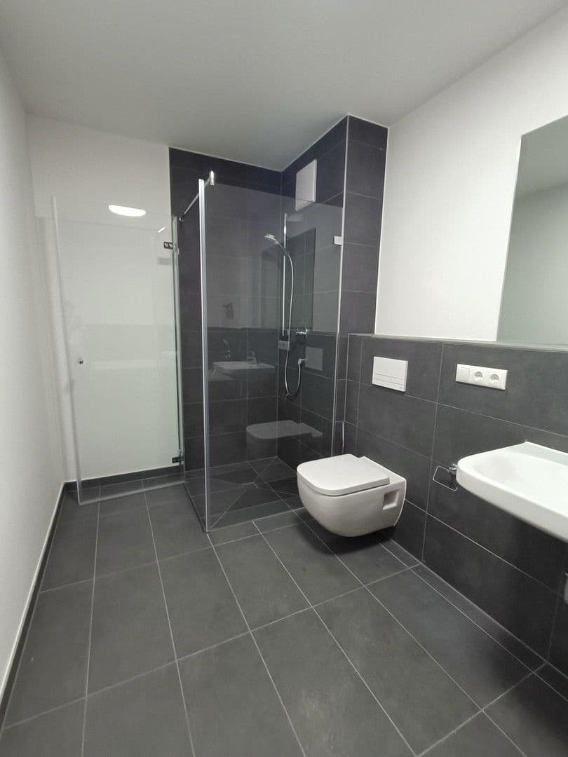 Pronájem bytu 4+1 127 m², Schuckertstraße 19, Fürth, Bavorsko Pronájem bytu 4+1 127 m², Schuckertstraße 19, Fürth, Bavorsko