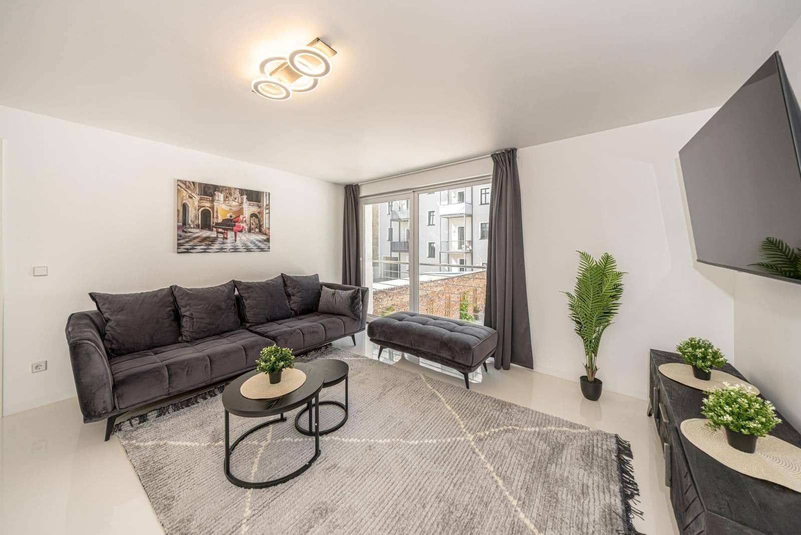 Prodej domu 1.560 m², pozemek 1.070 m², Landsberger Straße 65, Halle, Sasko-Anhaltsko Prodej domu 1.560 m², pozemek 1.070 m², Landsberger Straße 65, Halle, Sasko-Anhaltsko