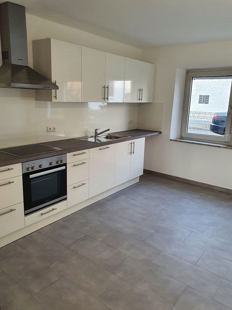 Prodej domu 175 m², pozemek 262 m², Markt Bibart, Bavorsko Prodej domu 175 m², pozemek 262 m², Markt Bibart, Bavorsko