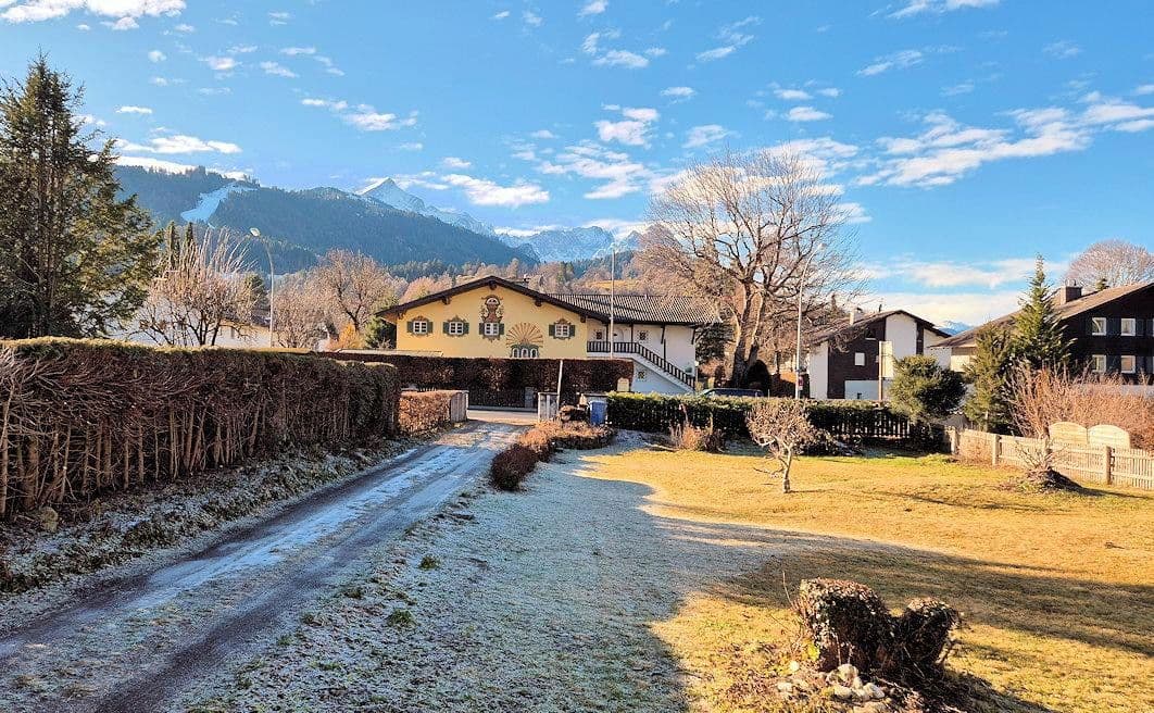 Prodej domu 128 m², pozemek 660 m², Garmisch-Partenkirchen, Bavorsko Prodej domu 128 m², pozemek 660 m², Garmisch-Partenkirchen, Bavorsko