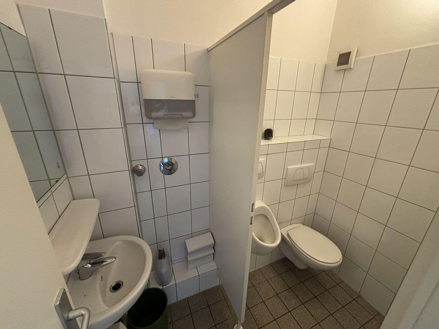 Pronájem kanceláře 120 m², Münsterstrasse 330, Düsseldorf, Severní Porýní-Vestfálsko Pronájem kanceláře 120 m², Münsterstrasse 330, Düsseldorf, Severní Porýní-Vestfálsko