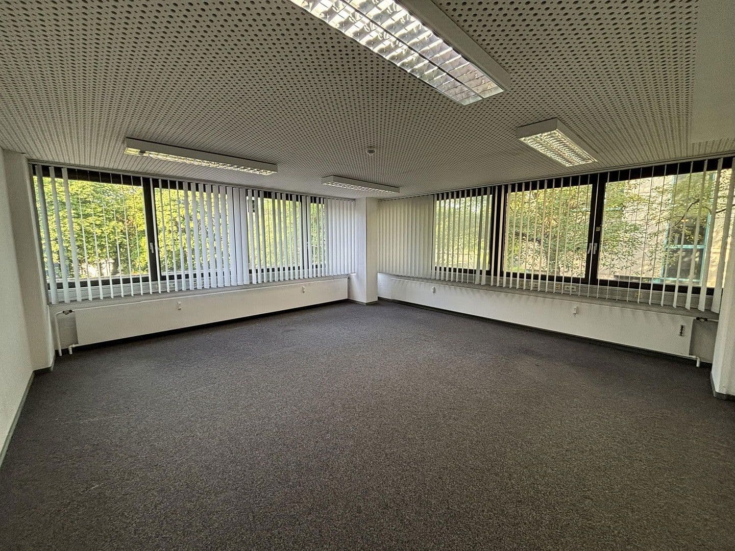 Pronájem kanceláře 120 m², Münsterstrasse 330, Düsseldorf, Severní Porýní-Vestfálsko Pronájem kanceláře 120 m², Münsterstrasse 330, Düsseldorf, Severní Porýní-Vestfálsko