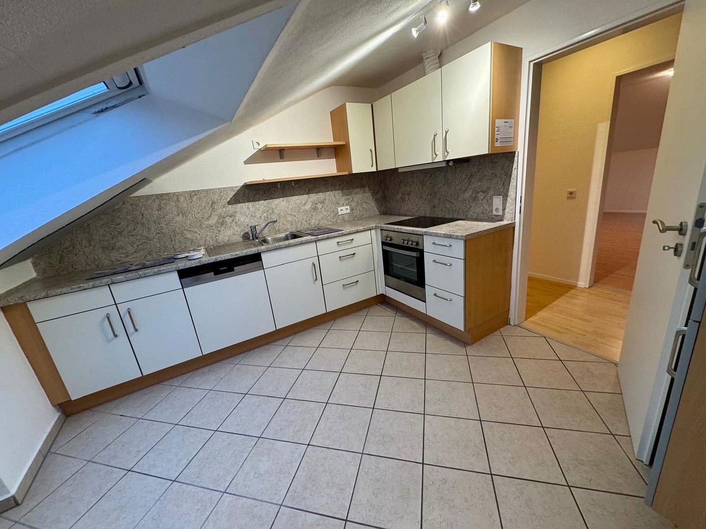 Prodej bytu 3+1 101 m², Ansbach, Bavorsko Prodej bytu 3+1 101 m², Ansbach, Bavorsko