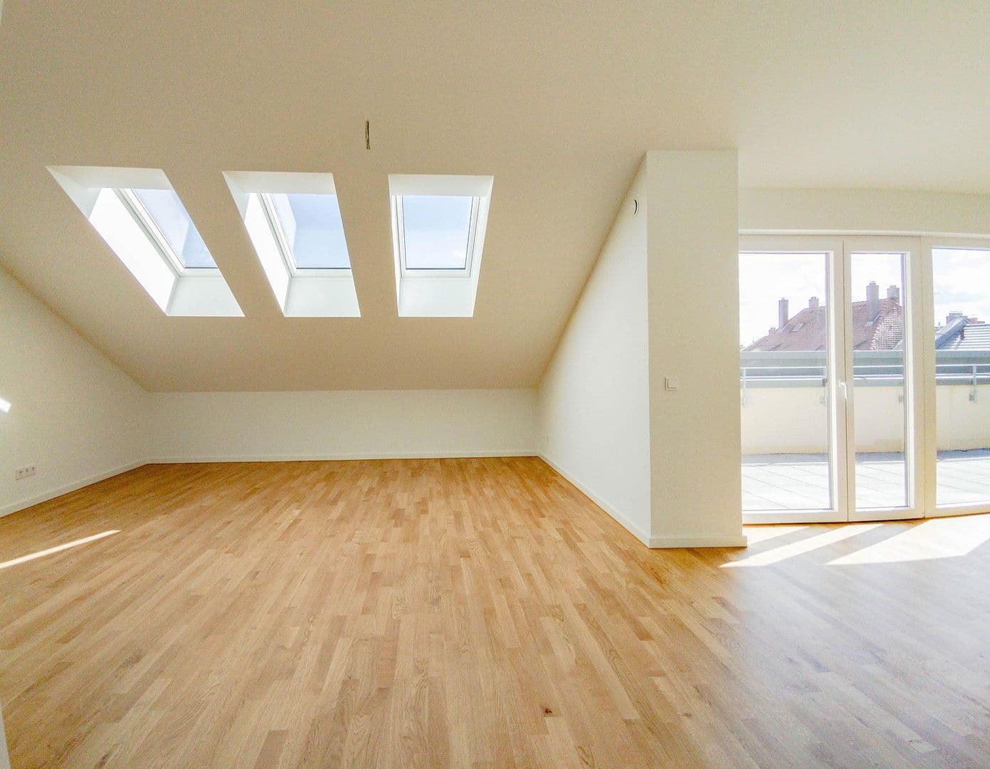 Pronájem bytu 4+1 123 m², Karolinenstr. 22, Fürth, Bavorsko Pronájem bytu 4+1 123 m², Karolinenstr. 22, Fürth, Bavorsko