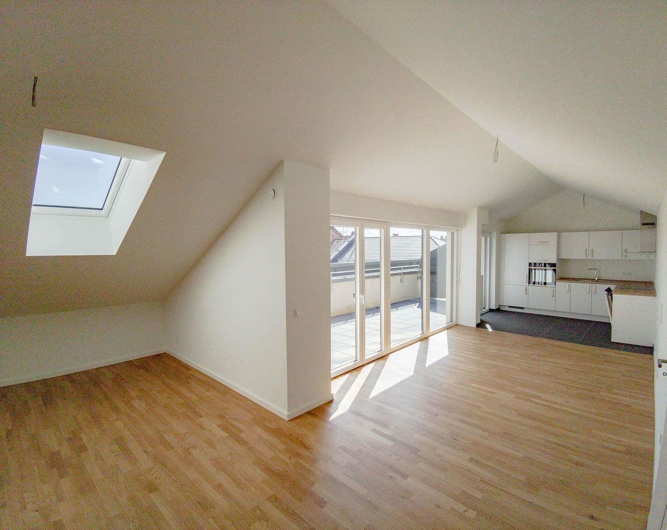 Pronájem bytu 4+1 123 m², Karolinenstr. 22, Fürth, Bavorsko Pronájem bytu 4+1 123 m², Karolinenstr. 22, Fürth, Bavorsko