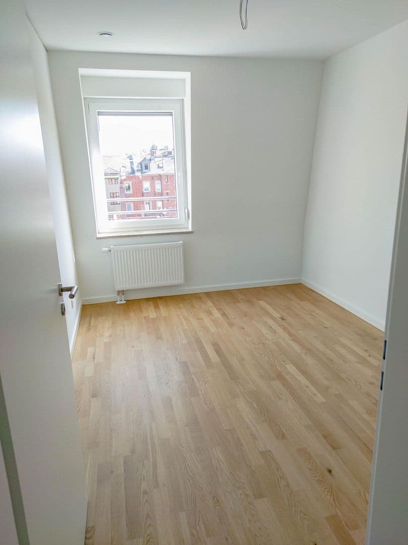 Pronájem bytu 4+1 123 m², Karolinenstr. 22, Fürth, Bavorsko Pronájem bytu 4+1 123 m², Karolinenstr. 22, Fürth, Bavorsko