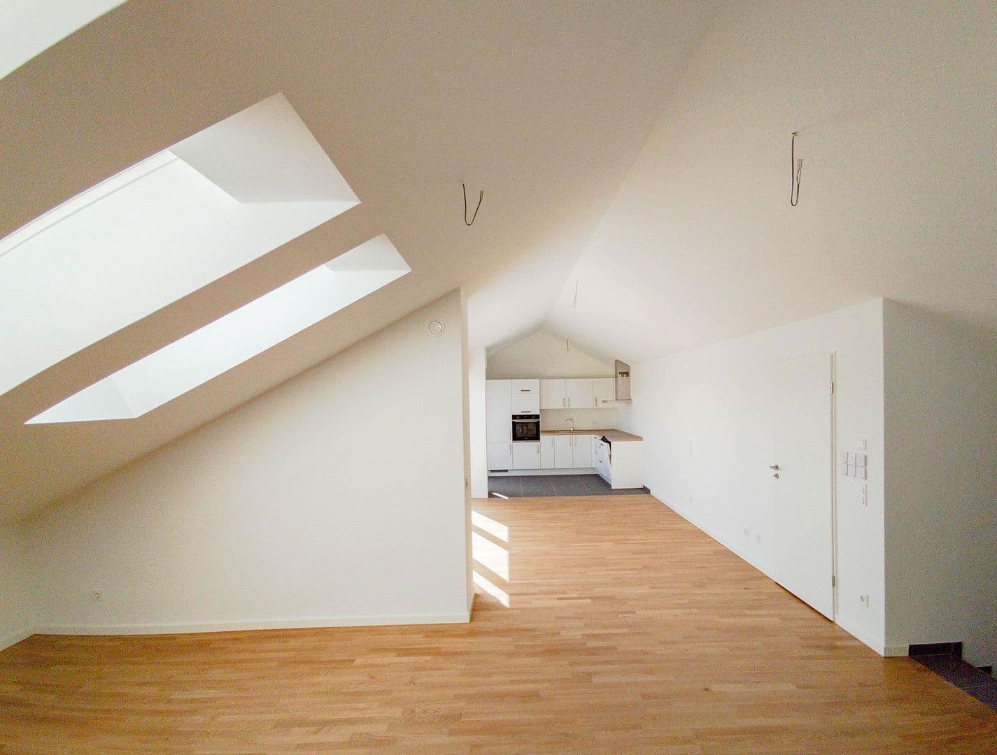 Pronájem bytu 4+1 123 m², Karolinenstr. 22, Fürth, Bavorsko Pronájem bytu 4+1 123 m², Karolinenstr. 22, Fürth, Bavorsko