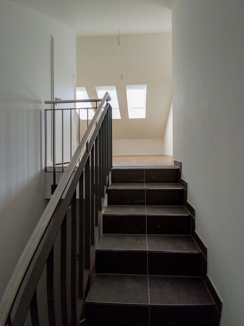 Pronájem bytu 4+1 123 m², Karolinenstr. 22, Fürth, Bavorsko Pronájem bytu 4+1 123 m², Karolinenstr. 22, Fürth, Bavorsko