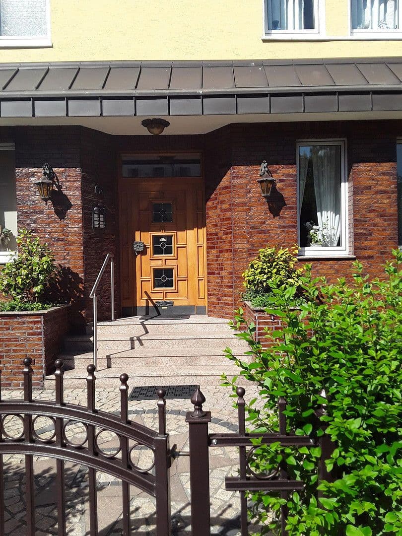 Pronájem bytu 2+kk 70 m², Ladenspelder Str.60, Essen, Severní Porýní-Vestfálsko Pronájem bytu 2+kk 70 m², Ladenspelder Str.60, Essen, Severní Porýní-Vestfálsko