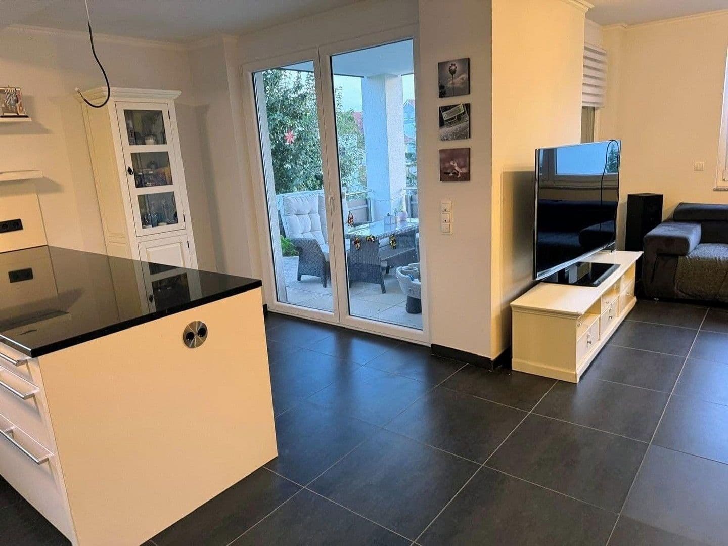 Pronájem bytu 4+1 117 m², Ludwigshafen, Porýní-Falc Pronájem bytu 4+1 117 m², Ludwigshafen, Porýní-Falc