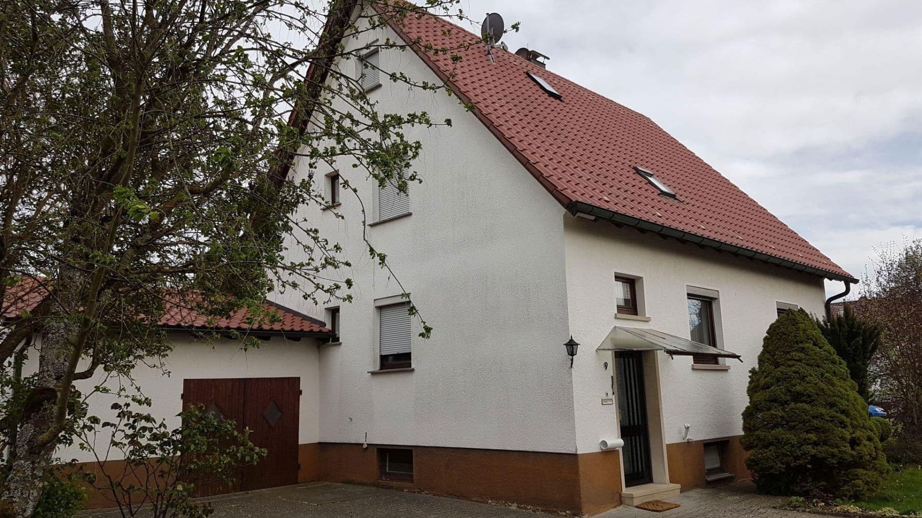 Prodej domu 123 m², pozemek 1.238 m², Uhlandstaße 9, Grabenstetten, Bádensko-Württembersko Prodej domu 123 m², pozemek 1.238 m², Uhlandstaße 9, Grabenstetten, Bádensko-Württembersko