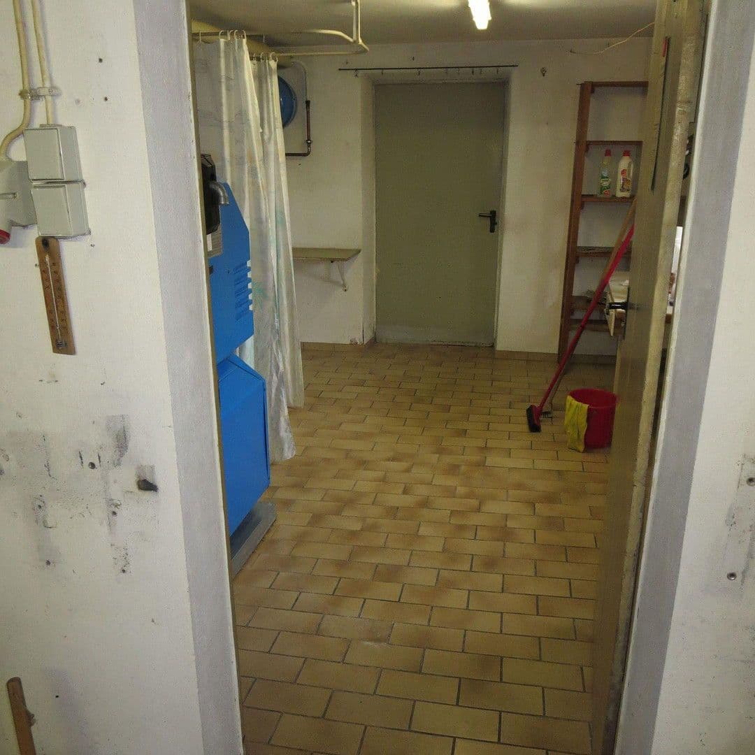 Prodej domu 123 m², pozemek 1.238 m², Uhlandstaße 9, Grabenstetten, Bádensko-Württembersko Prodej domu 123 m², pozemek 1.238 m², Uhlandstaße 9, Grabenstetten, Bádensko-Württembersko