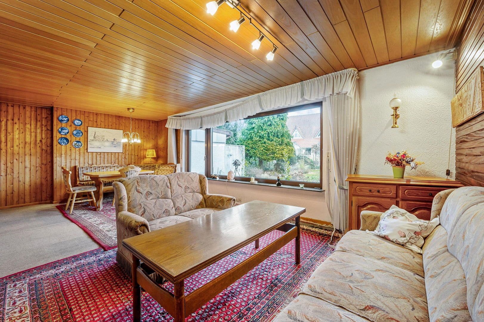 Prodej domu 194 m², pozemek 651 m², Rüsselsheim am Main, Hessen Prodej domu 194 m², pozemek 651 m², Rüsselsheim am Main, Hessen