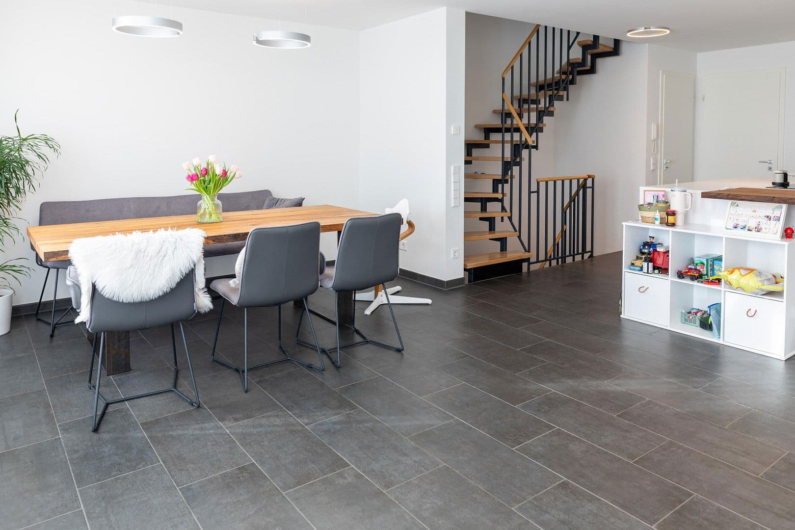 Prodej domu 147 m², pozemek 182 m², Leinfelden-Echterdingen, Bádensko-Württembersko Prodej domu 147 m², pozemek 182 m², Leinfelden-Echterdingen, Bádensko-Württembersko