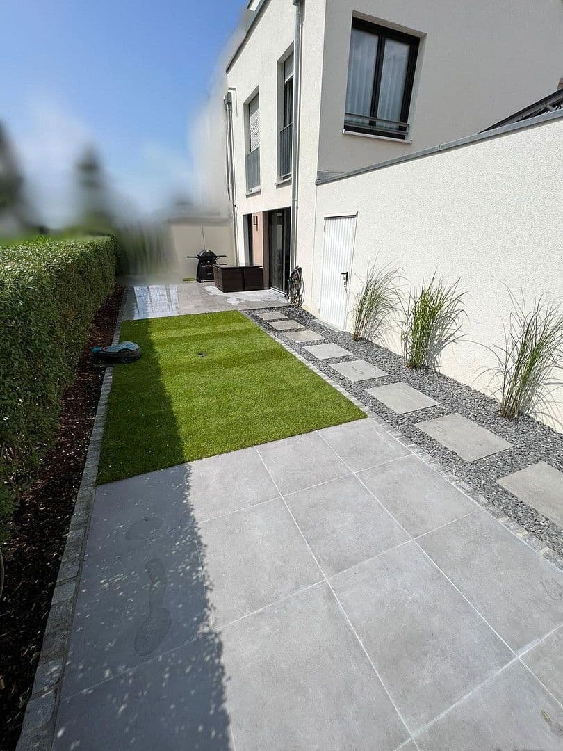 Prodej domu 147 m², pozemek 182 m², Leinfelden-Echterdingen, Bádensko-Württembersko Prodej domu 147 m², pozemek 182 m², Leinfelden-Echterdingen, Bádensko-Württembersko