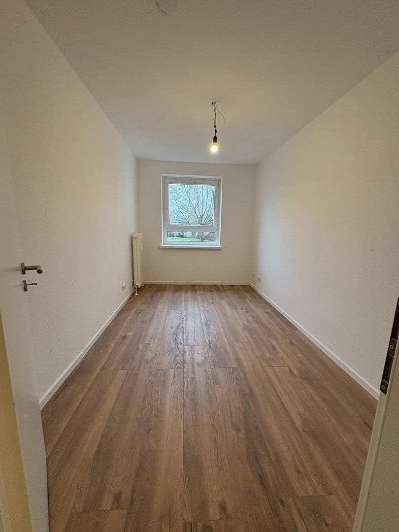 Pronájem bytu 4+1 80 m², Mannheimer Str. 4, Wiesbaden, Hessen Pronájem bytu 4+1 80 m², Mannheimer Str. 4, Wiesbaden, Hessen