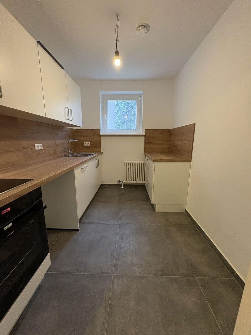 Pronájem bytu 4+1 80 m², Mannheimer Str. 4, Wiesbaden, Hessen Pronájem bytu 4+1 80 m², Mannheimer Str. 4, Wiesbaden, Hessen