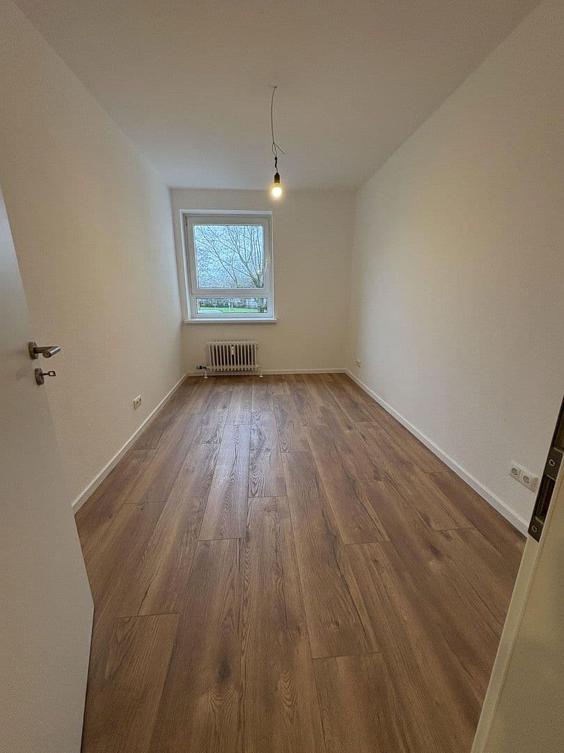 Pronájem bytu 4+1 80 m², Mannheimer Str. 4, Wiesbaden, Hessen Pronájem bytu 4+1 80 m², Mannheimer Str. 4, Wiesbaden, Hessen