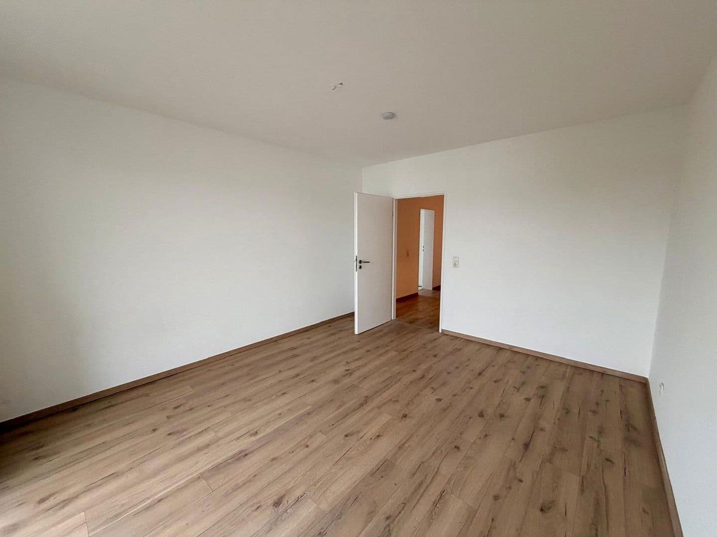 Pronájem bytu 2+1 63 m², Gutenbergstraße 38, Eschweiler, Severní Porýní-Vestfálsko Pronájem bytu 2+1 63 m², Gutenbergstraße 38, Eschweiler, Severní Porýní-Vestfálsko