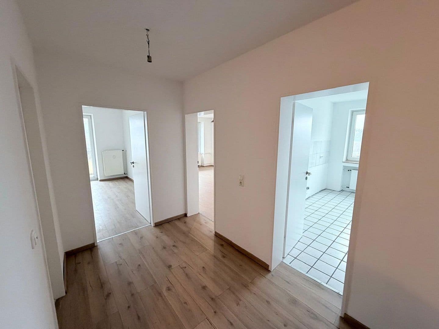 Pronájem bytu 2+1 63 m², Gutenbergstraße 38, Eschweiler, Severní Porýní-Vestfálsko Pronájem bytu 2+1 63 m², Gutenbergstraße 38, Eschweiler, Severní Porýní-Vestfálsko